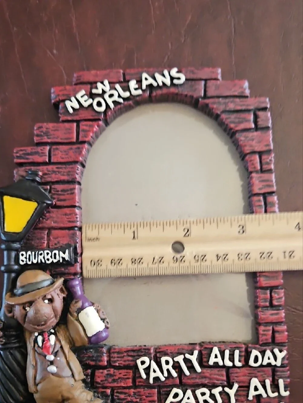 New Orleans Red Brick Photo Frame with Character and Yellow Lamp